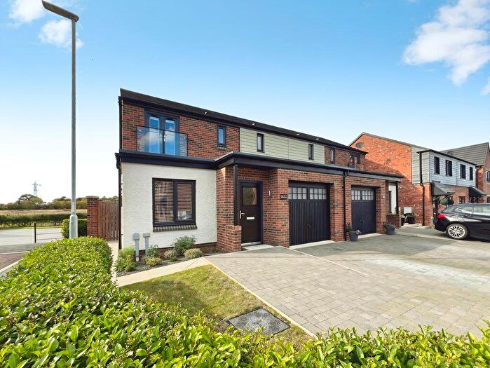 3 Bedroom Semi Detached House For Sale In Dixon Close, Jameson Manor, Ponteland, NE20