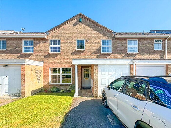 4 Bedroom Terraced House For Sale In St. Georges Drive, Bransgore, Christchurch, Dorset, BH23