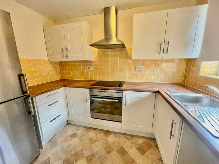 Studio To Rent In Bracklesham Close, Southampton, SO19