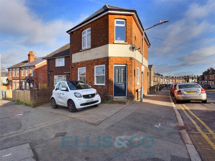 1 Bedroom Flat To Rent In Goldsmid Road, Tonbridge, TN9
