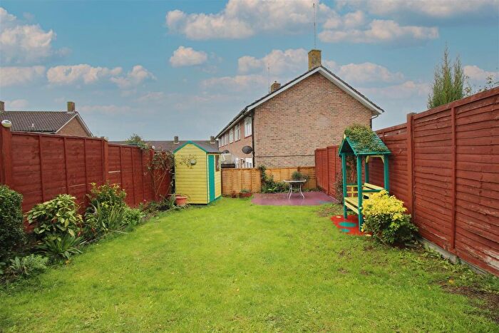 3 Bedroom Property To Rent In Loriners, Crawley, West Sussex., RH10