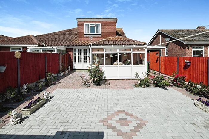 3 Bedroom Semi-Detached Bungalow For Sale In Sutton Avenue North, Peacehaven, BN10