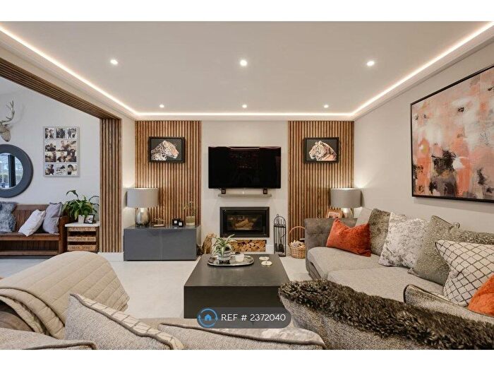 3 Bedroom Semi-Detached House To Rent In Portsmouth Road, Cobham, KT11