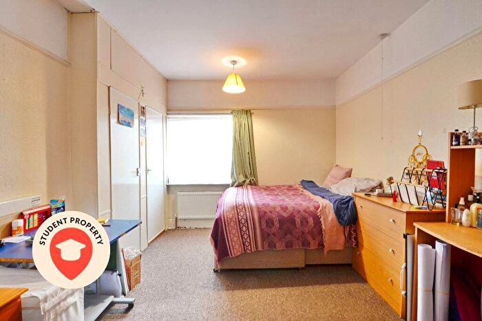 6 Bedroom Semi Detached House To Rent In Station Road, Filton, Bristol, South Gloucestershire, BS34