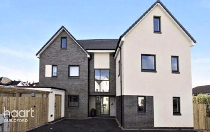 2 Bedroom Apartment For Sale In Onslow Road, Guildford, GU1