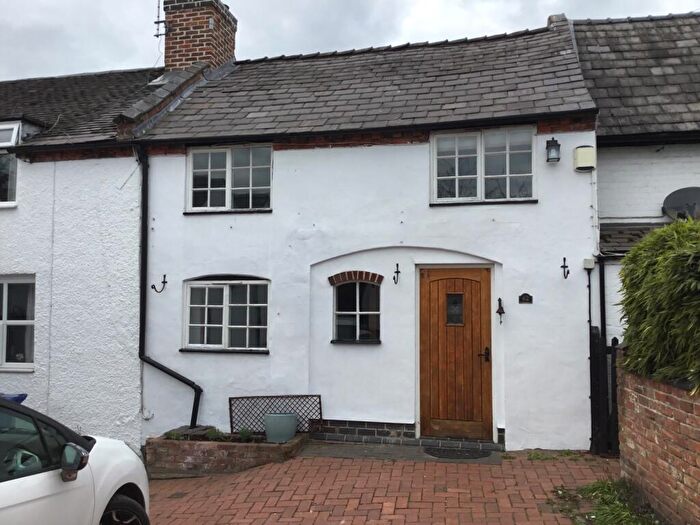 3 Bedroom Cottage To Rent In Main Street, Barton-under-Needwood, DE13