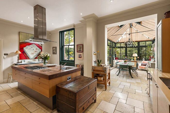 3 Bedroom Flat For Sale In Daleham Gardens, London, NW3