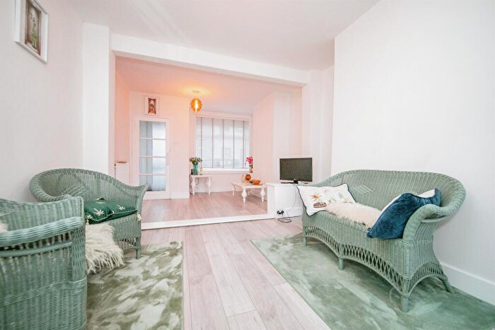 3 Bedroom Terraced House For Sale In Hamilton Street, Harwich, CO12