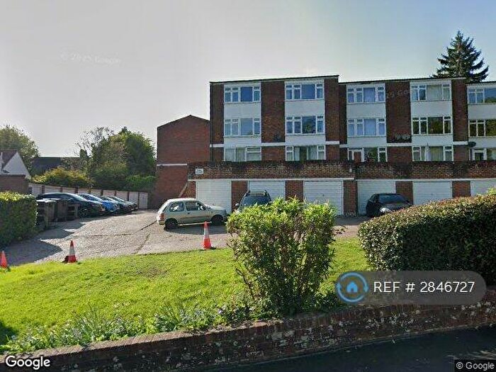 2 Bedroom Flat To Rent In Amersham Hill, High Wycombe, HP13