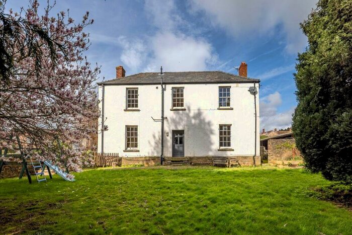 2 Bedroom Flat To Rent In Lydney Park Estate, Lydney, GL15