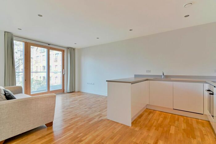 2 Bedroom Flat To Rent In Cordage House, Wapping Lane, London, E1W