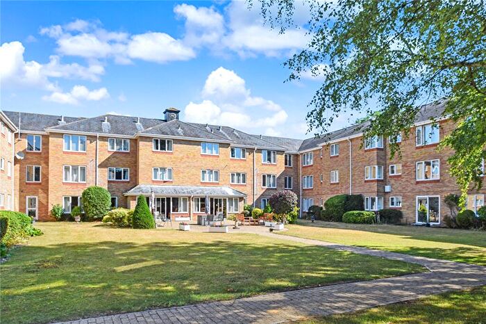 2 Bedroom Flat For Sale In Bury St. Edmunds, Suffolk, IP33