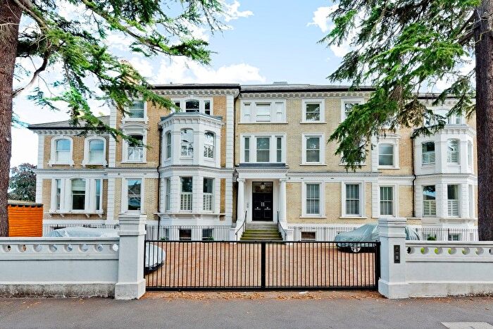 1 Bedroom Flat To Rent In Langley Road, Surbiton, KT6