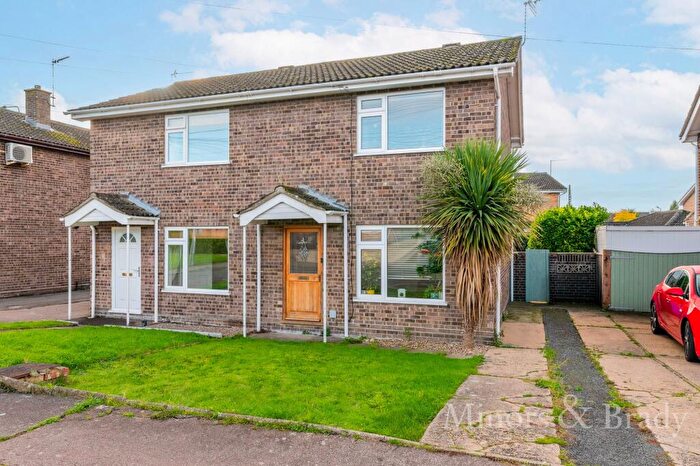 2 Bedroom Semi-Detached House To Rent In Millbank, Lowestoft, NR32
