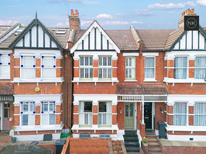3 Bedroom Terraced House To Rent In Wynndale Road, South Woodford, London, E18