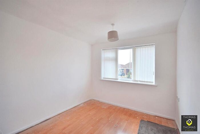 2 Bedroom Semi-Detached Bungalow For Sale In Oxstalls Drive, Longlevens, Gloucester, GL2