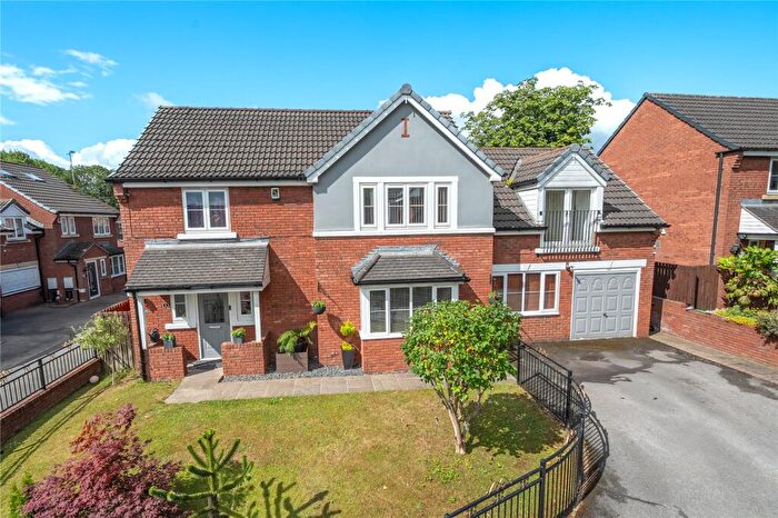 5 Bedroom Detached House For Sale In Chestnut View, Morley, Leeds, West Yorkshire, LS27