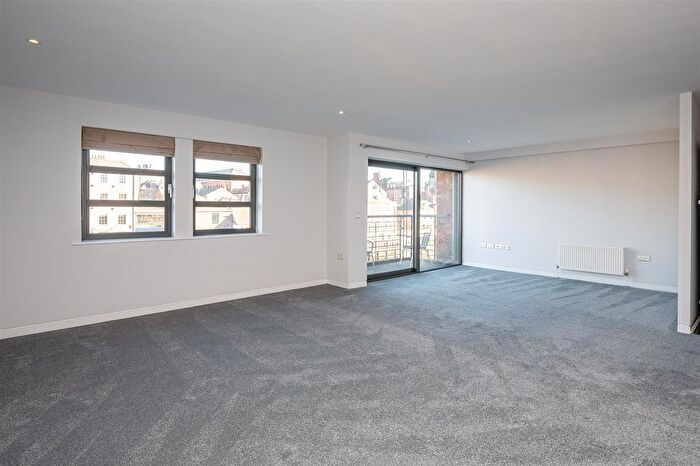 2 Bedroom Flat For Sale In Merchant Exchange, Bridge Street, York Centre, YO1
