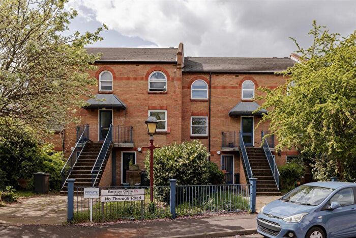 2 Bedroom Flat For Sale In Earlston Grove, Victoria Park, E9