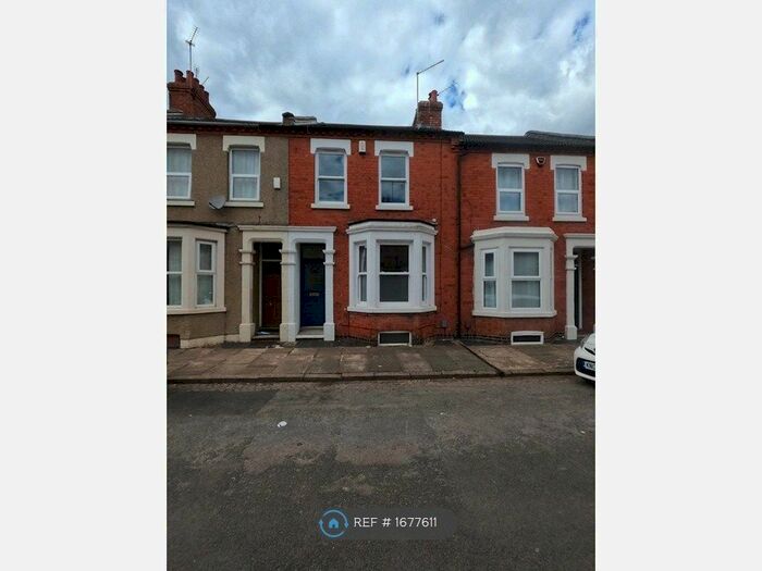 3 Bedroom Terraced House To Rent In Cedar Road, Northampton, NN1