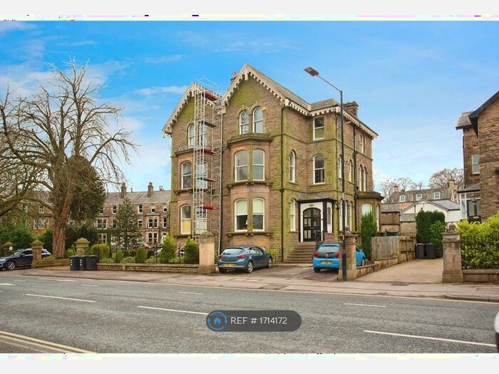 2 Bedroom Flat To Rent In Leeds Road, Harrogate, HG2
