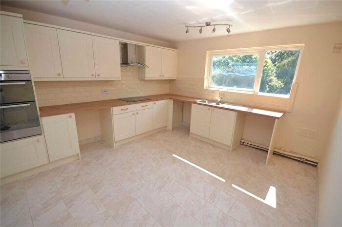2 Bedroom Flat To Rent In Richmond Close, Sampford Peverell, Devon, EX16