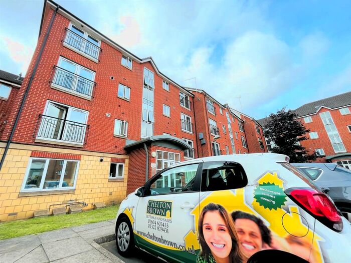 2 Bedroom Apartment To Rent In Cleveland Court, Balfour Close, Northampton, NN2