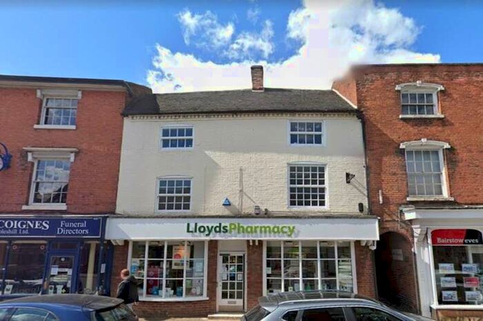 1 Bedroom Flat To Rent In High Street, Coleshill, Birmingham, B46