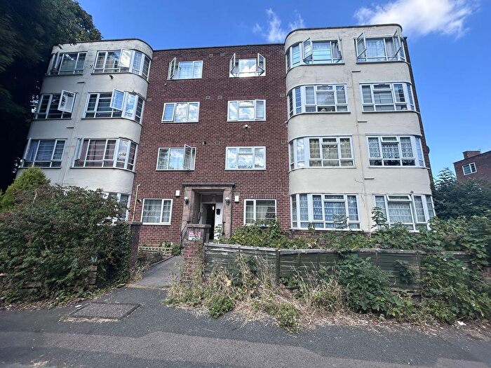 Detached House For Sale In Wellington Court, Lyndon Close, Handsworth, B20