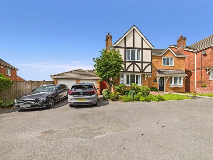 4 Bedroom Detached House For Sale In Llannon, Llanelli, SA14