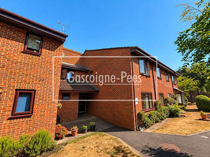 1 Bedroom Flat To Rent In Tarragon Drive, Guildford, GU2