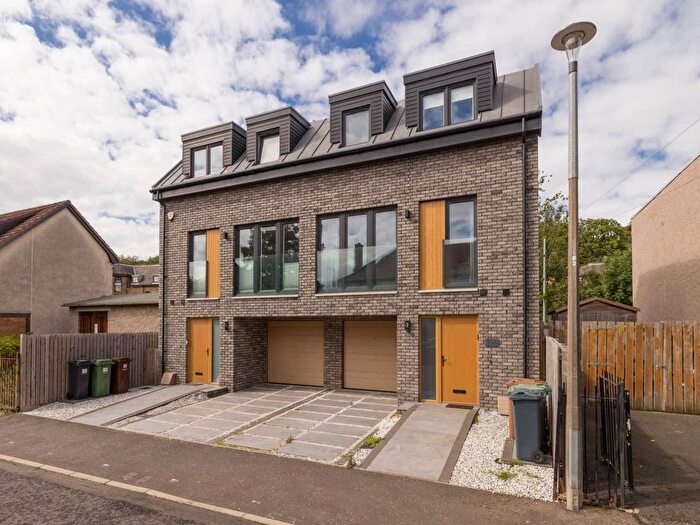 4 Bedroom Detached House To Rent In Saughton Crescent, Balgreen, Edinburgh, EH12