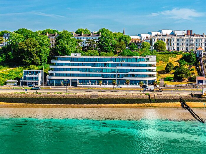 1 Bedroom Flat For Sale In Western Esplanade, Southend-On-Sea, Essex, SS1