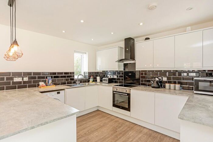 3 Bedroom Detached Bungalow For Sale In Felton Street, Bristol, BS40