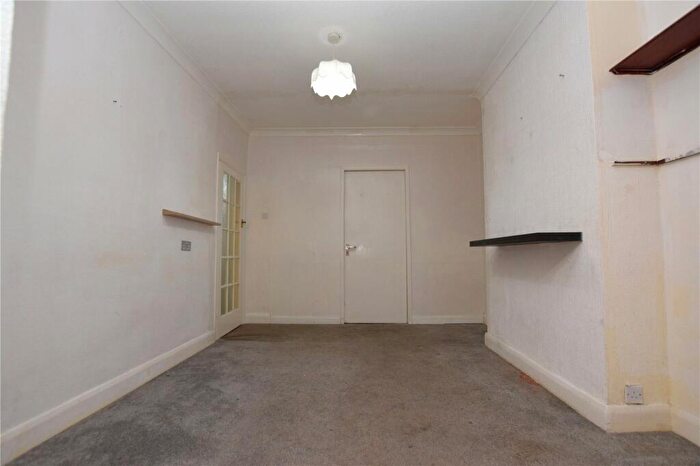 3 Bedroom Terraced House For Sale In Bishops Avenue, Chadwell Heath, Romford, Essex, RM6