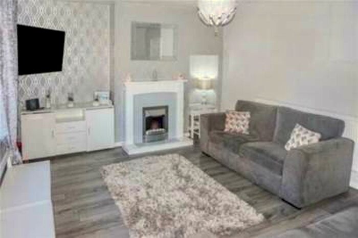 3 Bedroom House To Rent In Hickman Road, Wolverhampton, WV14