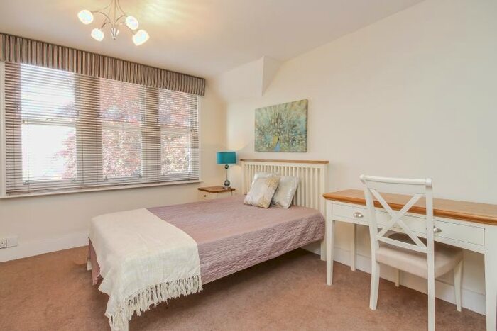 Studio To Rent In Woodstock Road, Oxford, OX2