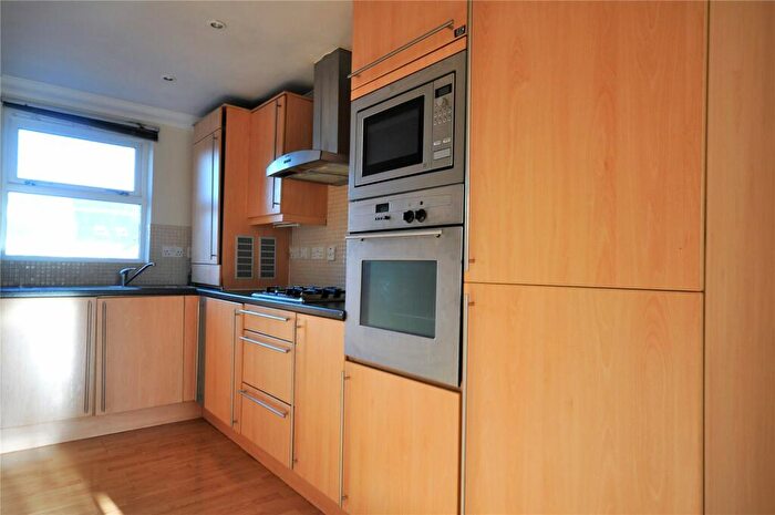 2 Bedroom Apartment To Rent In Godwin Court, Swindon, SN1