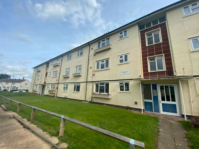 2 Bedroom Flat To Rent In Blyth Close, Southampton, Hampshire, SO16