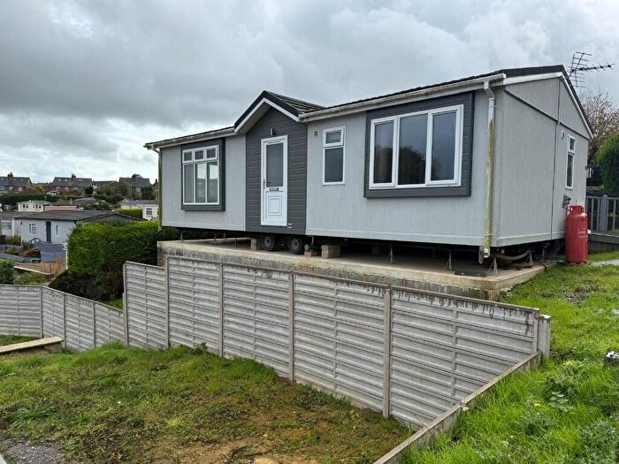 2 Bedroom Park Home To Rent In Victoria Road, BN27