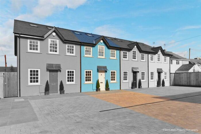3 Bedroom Town House For Sale In Eastgate, Cowbridge, Vale Of Glamorgan, CF71