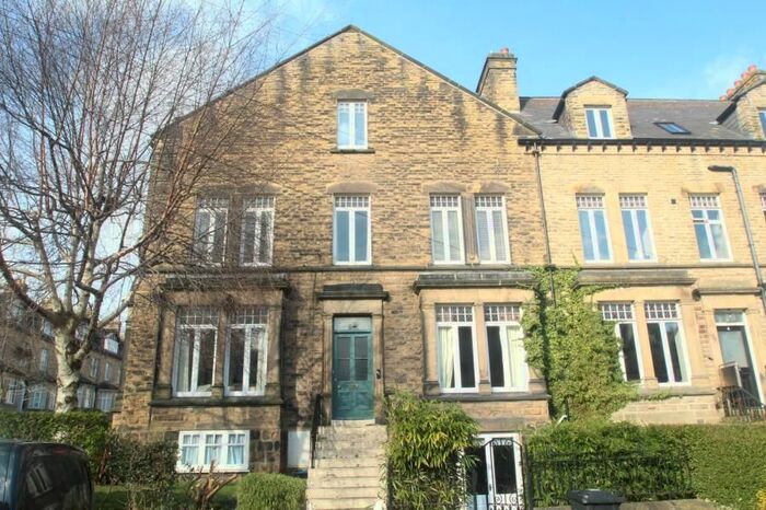 4 Bedroom Flat To Rent In St Marys Walk, Harrogate, HG2