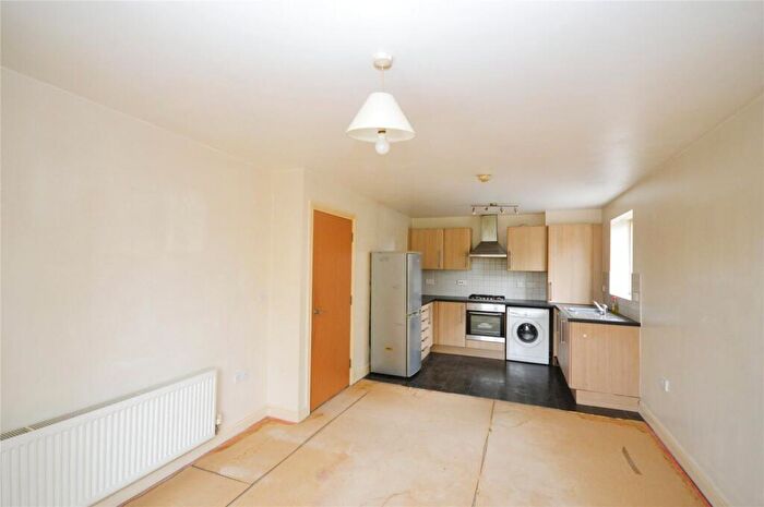 2 Bedroom Apartment To Rent In New Chester Road, Wirral, Merseyside, CH62