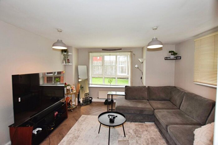 2 Bedroom Flat To Rent In Bowdon Court, Montague Road, Old Trafford, Manchester, M16