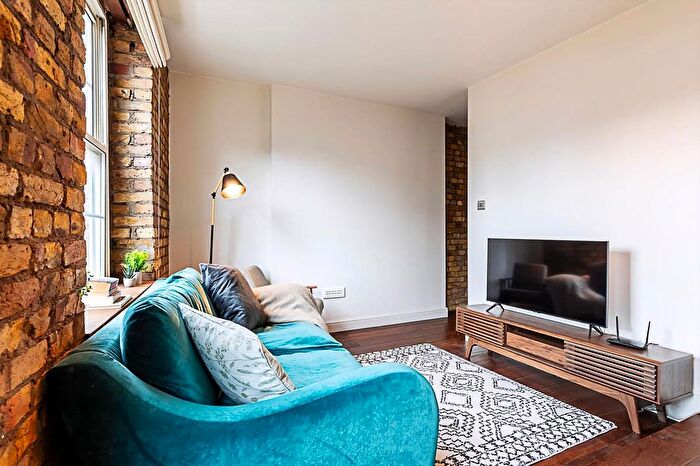 1 Bedroom Flat To Rent In Spitalfields, E1