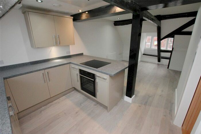 1 Bedroom Flat To Rent In Bell Street, Henley-On-Thames, Oxfordshire RG9