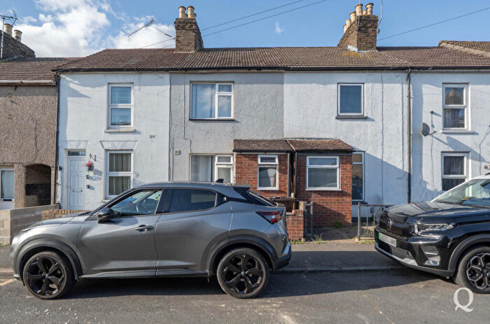 2 Bedroom Terraced House For Sale In Shortlands Road, Sittingbourne, Kent, ME10