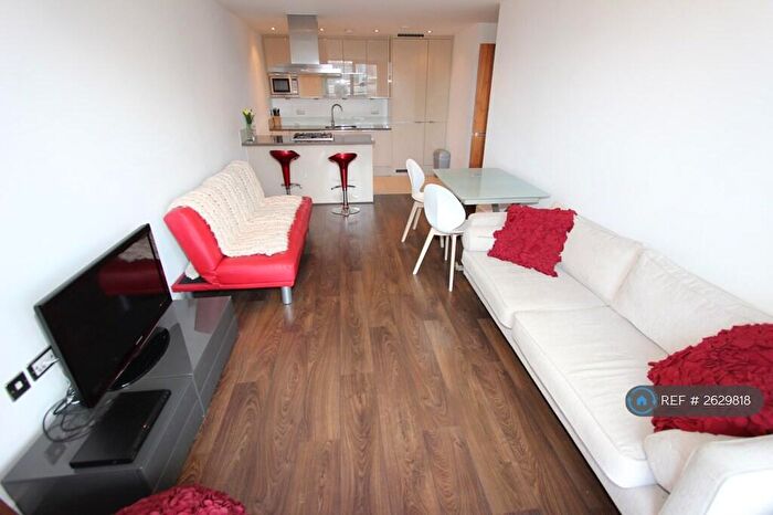 2 Bedroom Flat To Rent In Jacobs Court, London, E1