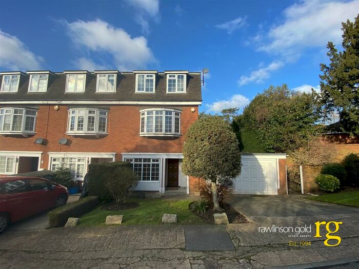 4 Bedroom End Of Terrace House To Rent In Austell Gardens, London, NW7
