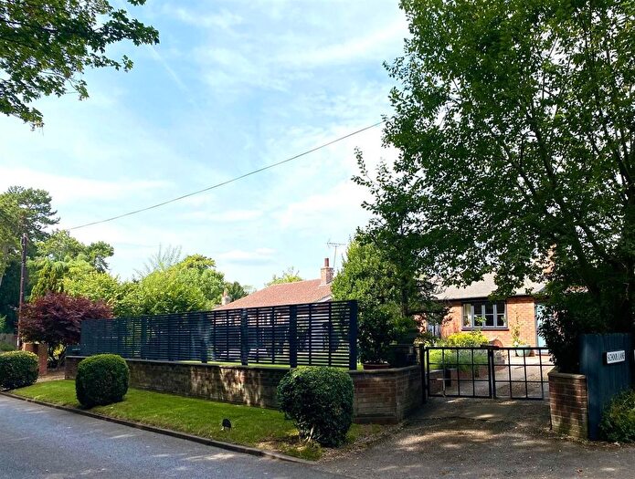 3 Bedroom Detached Bungalow For Sale In Newark Road, Caunton, Newark, NG23